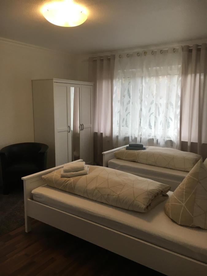 Hotellerie Gasthaus Schubert Garbsen Esterno foto