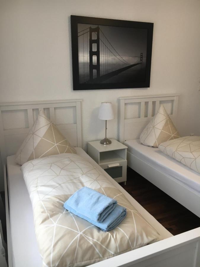 Hotellerie Gasthaus Schubert Garbsen Esterno foto