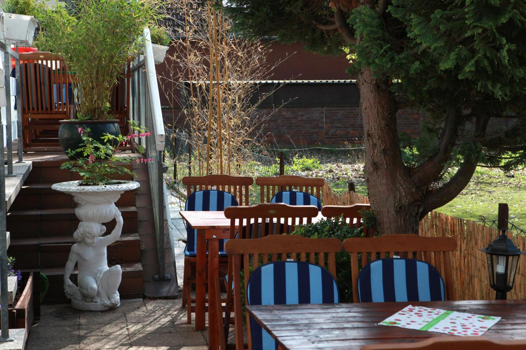 Hotellerie Gasthaus Schubert Garbsen Esterno foto