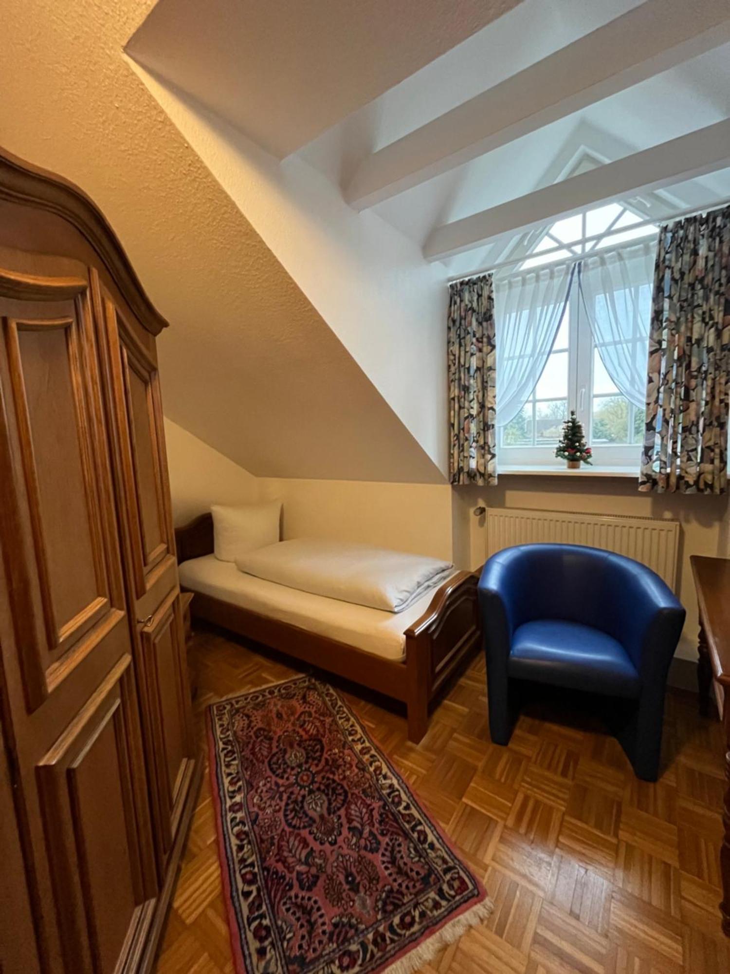 Hotellerie Gasthaus Schubert Garbsen Esterno foto