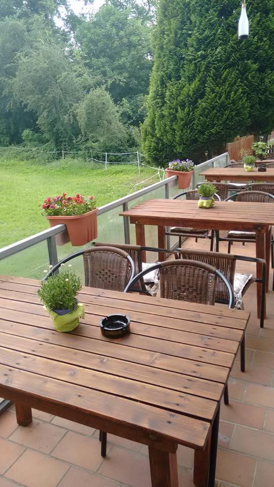 Hotellerie Gasthaus Schubert Garbsen Esterno foto