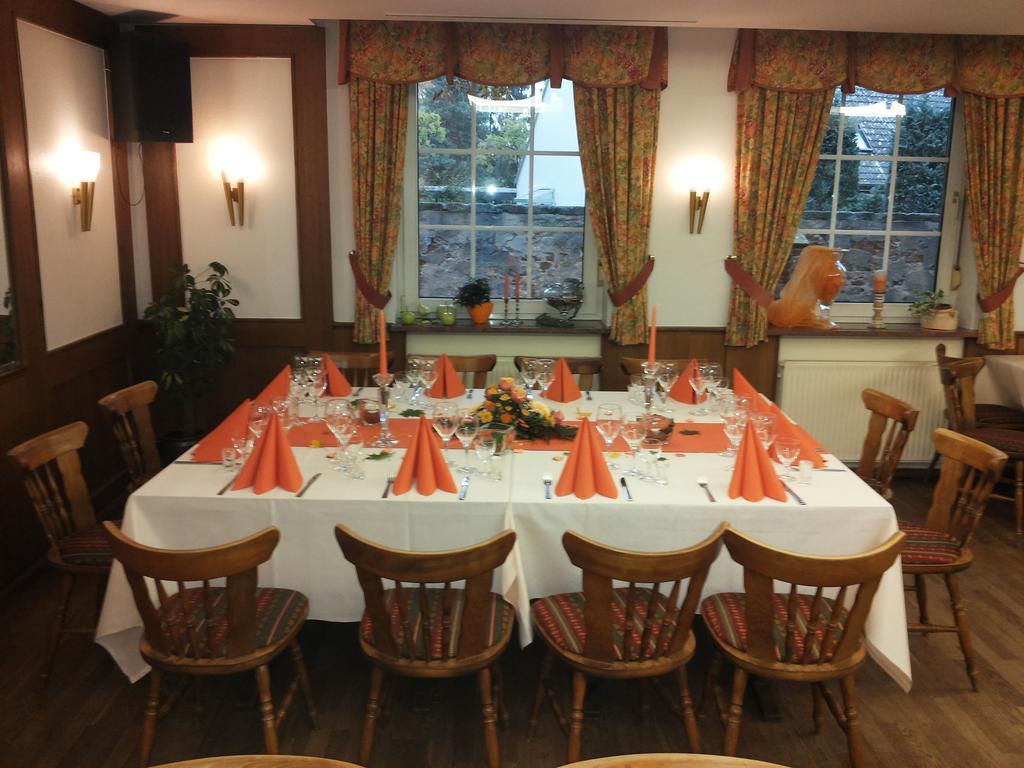 Hotellerie Gasthaus Schubert Garbsen Esterno foto