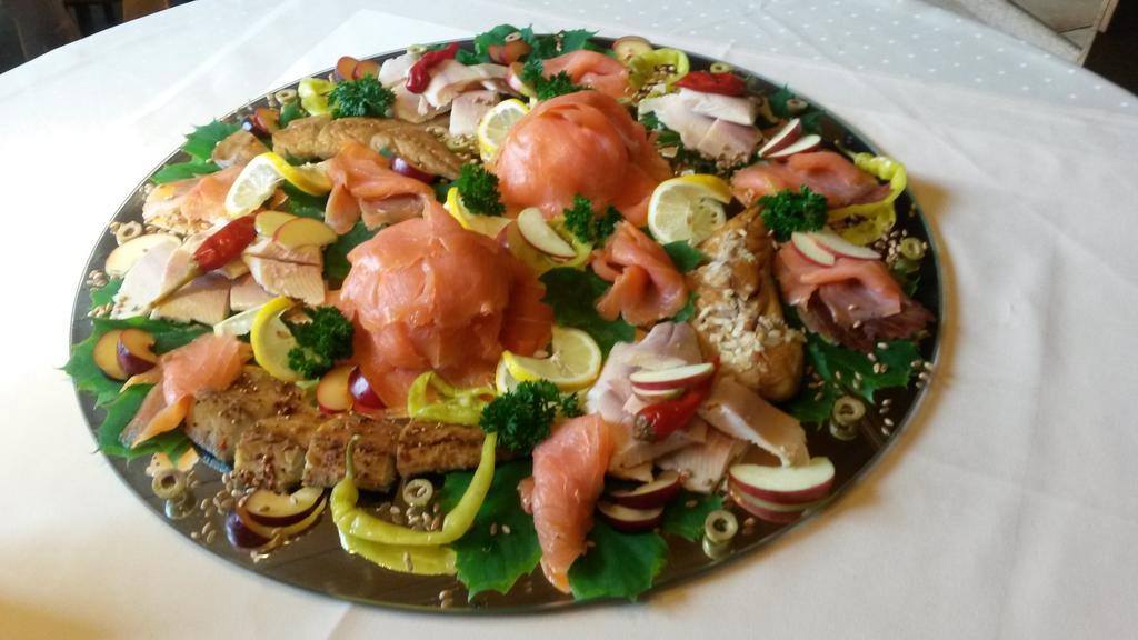 Hotellerie Gasthaus Schubert Garbsen Esterno foto