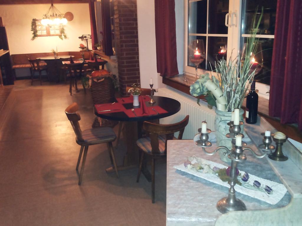 Hotellerie Gasthaus Schubert Garbsen Esterno foto